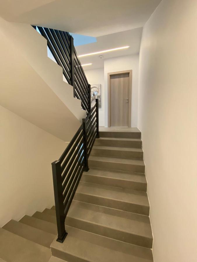Apartmani Kumenat Biograd Na Moru Exterior photo