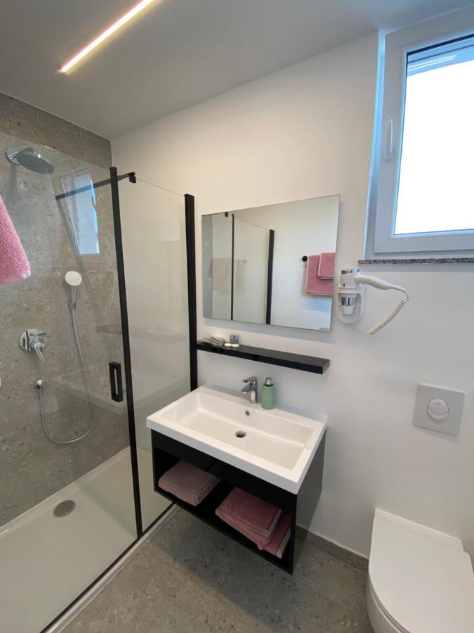 Apartmani Kumenat Biograd Na Moru Exterior photo